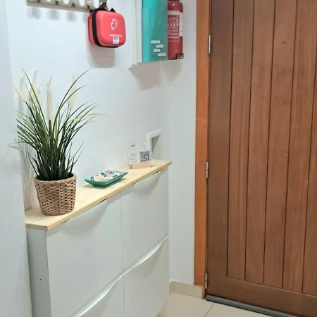 Apartment T1, Proche Et Commerces