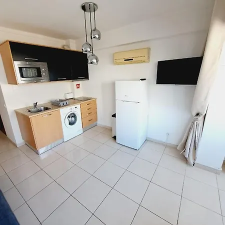 T1, Proche Et Commerces * Quarteira